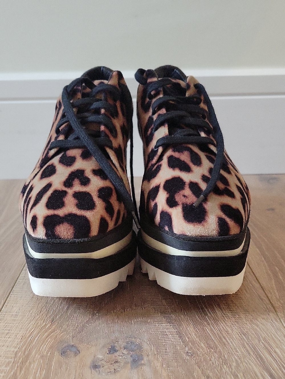 GUC Stella McCartney Elyse Leopard Sneakers Size 41 - Picture 9 of 13